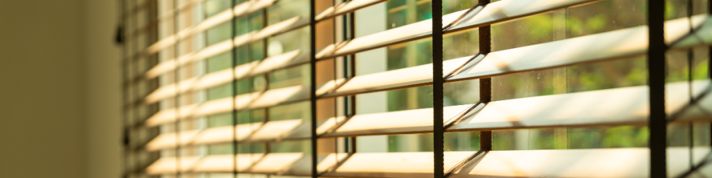 Estilo de decoração que combina com diferentes tipos de persianas